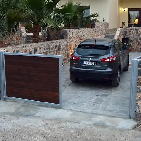 Modern With Lovely Terrace And Sea View خيرسونِسوس