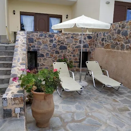 Modern With Lovely Terrace And Sea View شقة خيرسونِسوس